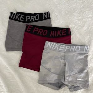 Bundle of three Nike Pro 3”